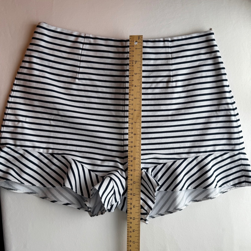 Zara Women Navy White Striped Ruffle Hem High Waisted Shorts Size Large - Picture 3 of 11